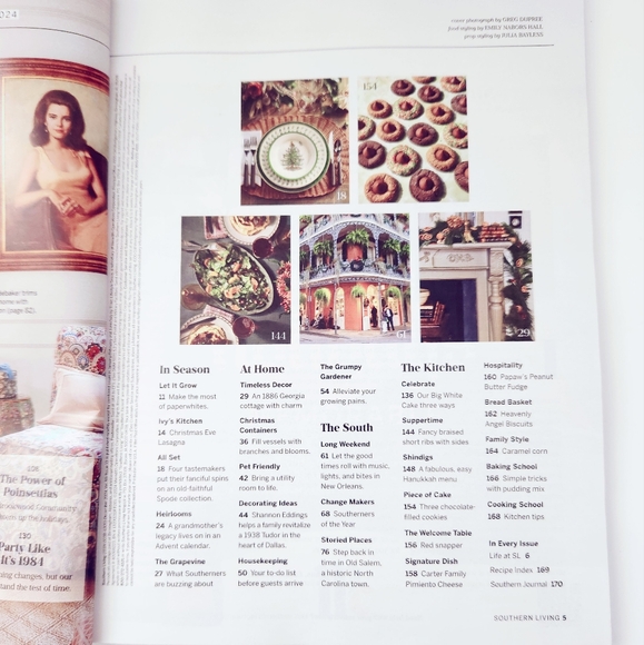 🍭7/$15 Southern Living Magazine December 2024 Holiday Spirit - Picture 3 of 5